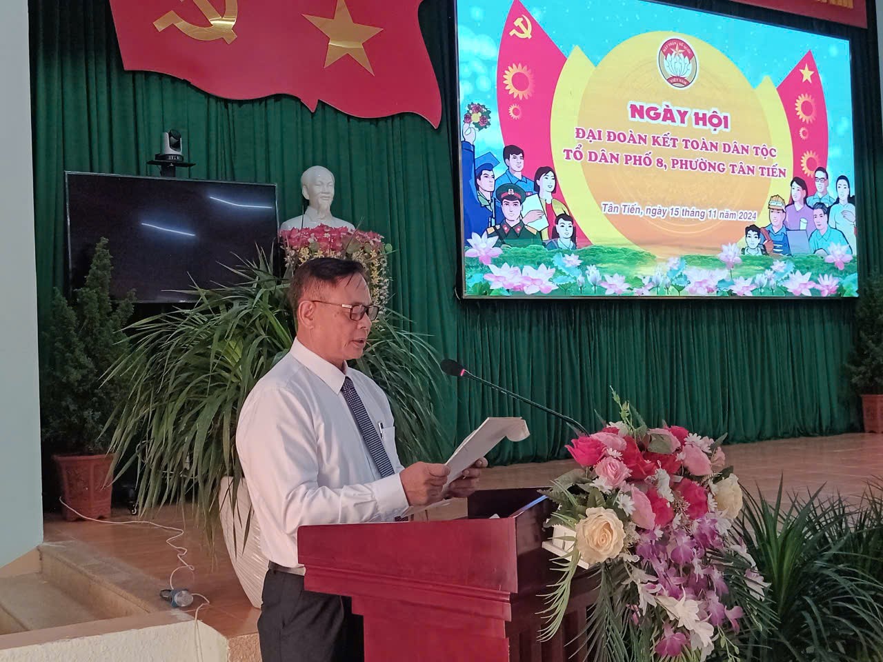 1.8. ĐOÀN KẾT
